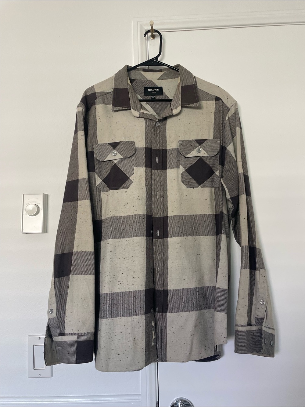 Nixon Men’s Beige & Dark Brown Plaid Button-Down Shirt